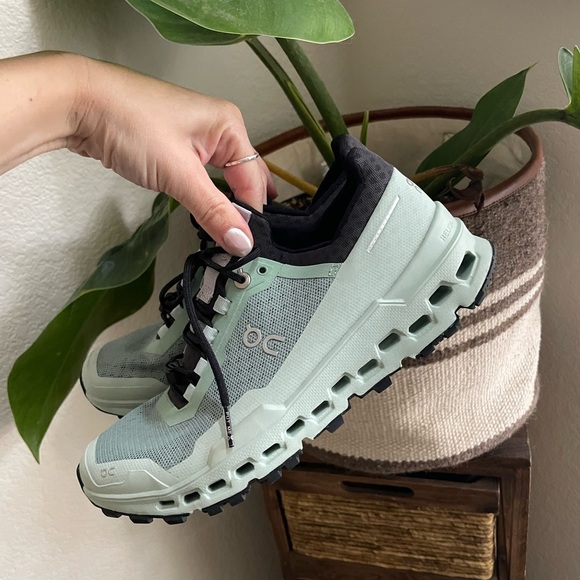 On Running Shoes - ON Cloudultra Trail-Running Shoes